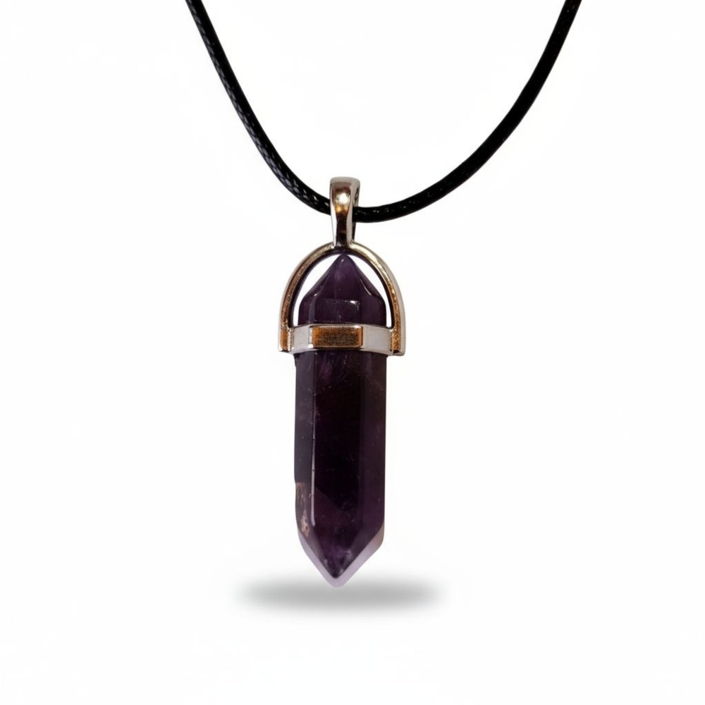 NWT Beautiful Boho Dark Amethyst Bullet Crystal Pendant Leather Cord Necklace